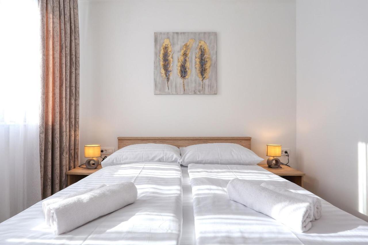Apartments Perla With Free Parking ザダル エクステリア 写真